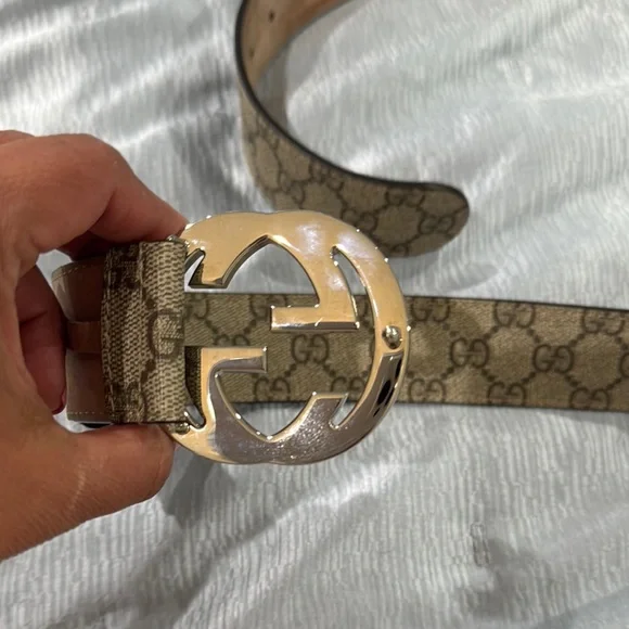 GG Supreme canvas belt finished with an interlocking G buckle. - Picture 10 of 13